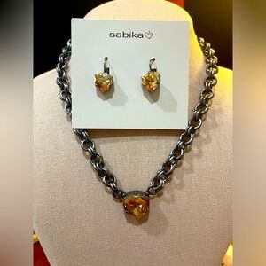 Sabika Iconic Fancy 1-stone necklace & earrings